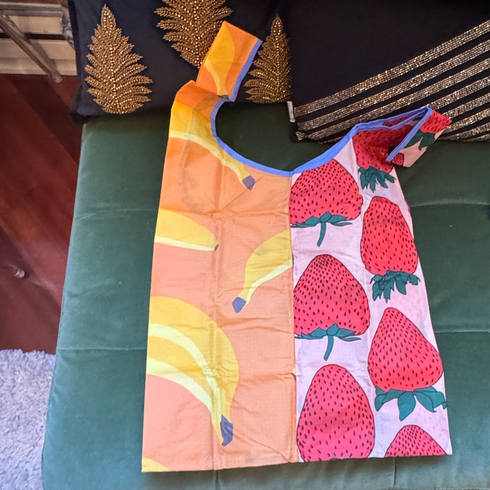 NWT Deadstock BAGGU Standard Reusable Bag, Strawberry/Banana